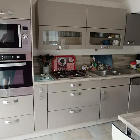 A La Campagne Apartment *