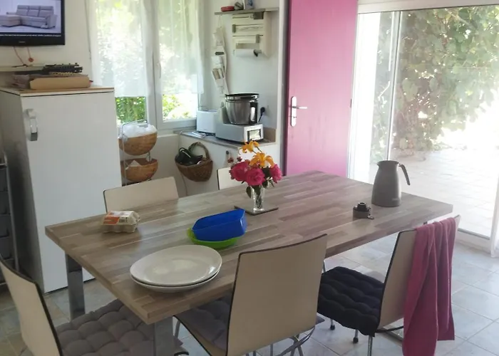 A La Campagne Appartement *